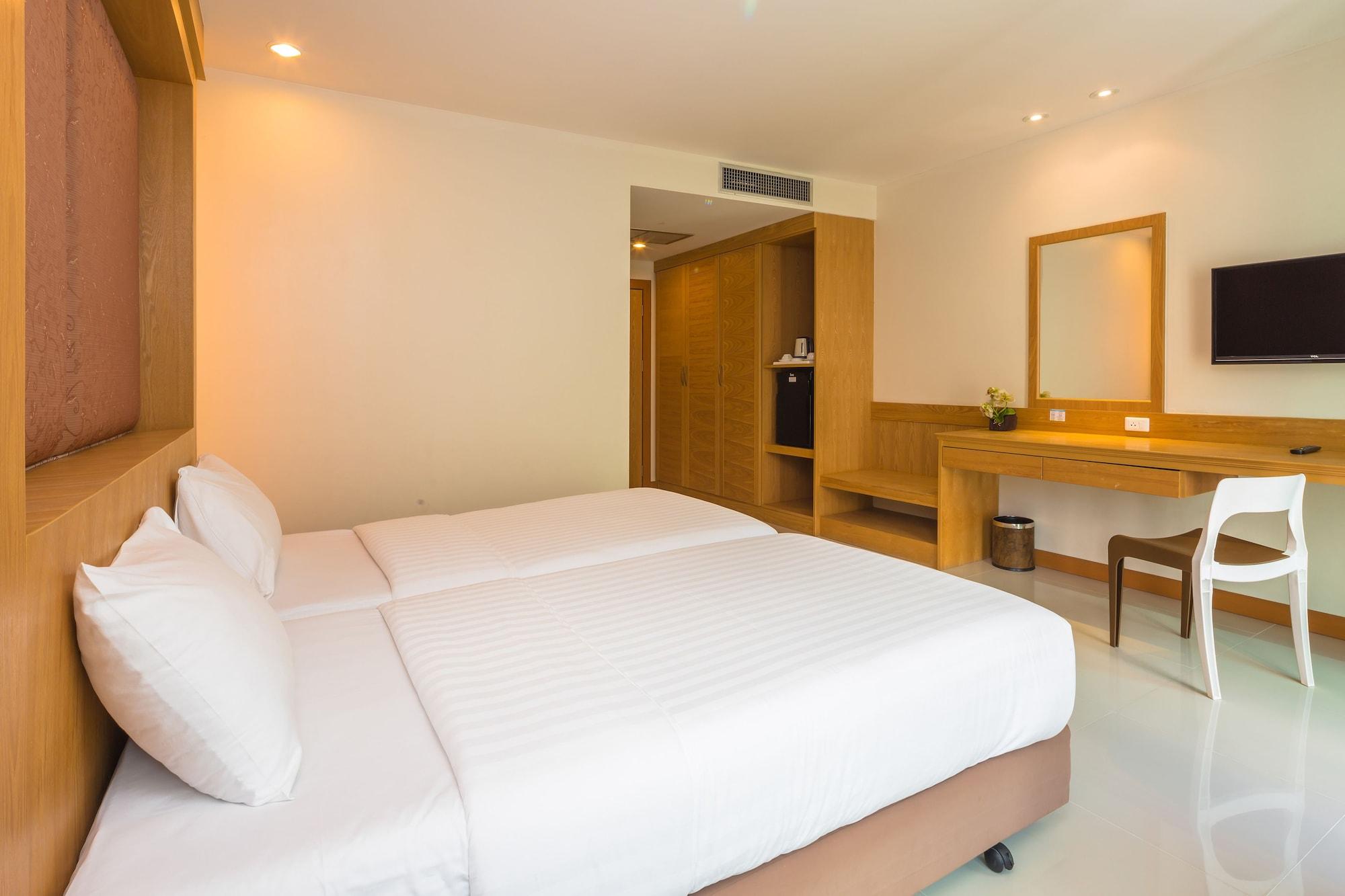 Sungthong Kamala Beach Resort Extérieur photo