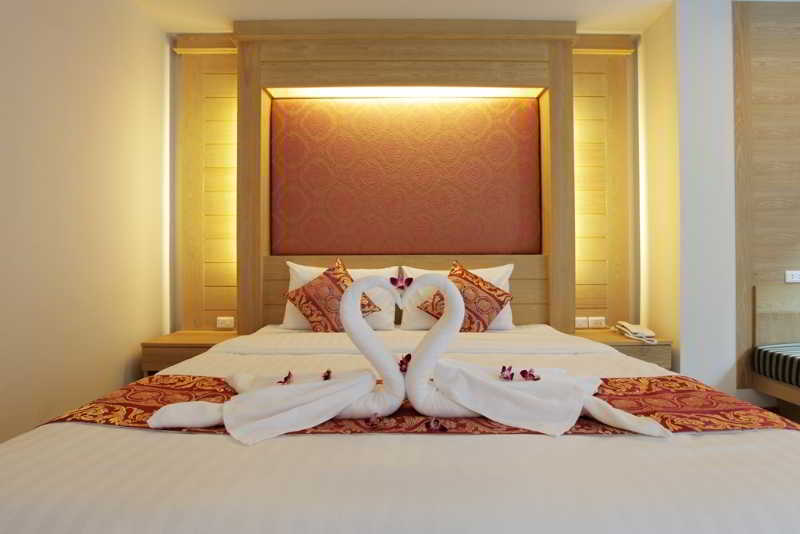 Sungthong Kamala Beach Resort Extérieur photo