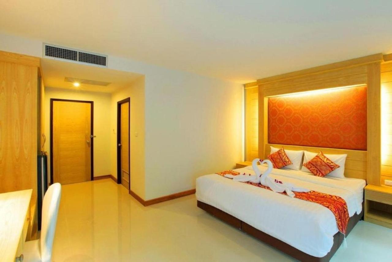 Sungthong Kamala Beach Resort Extérieur photo